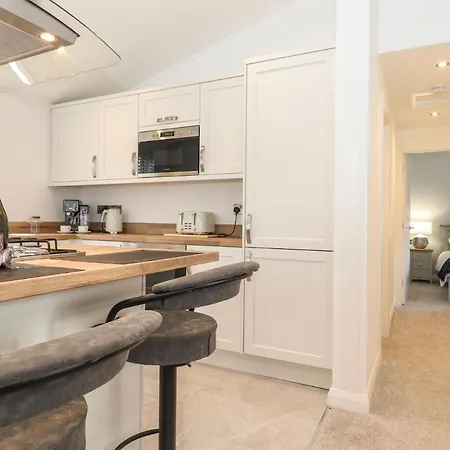 度假居 Thirlmere 4 *